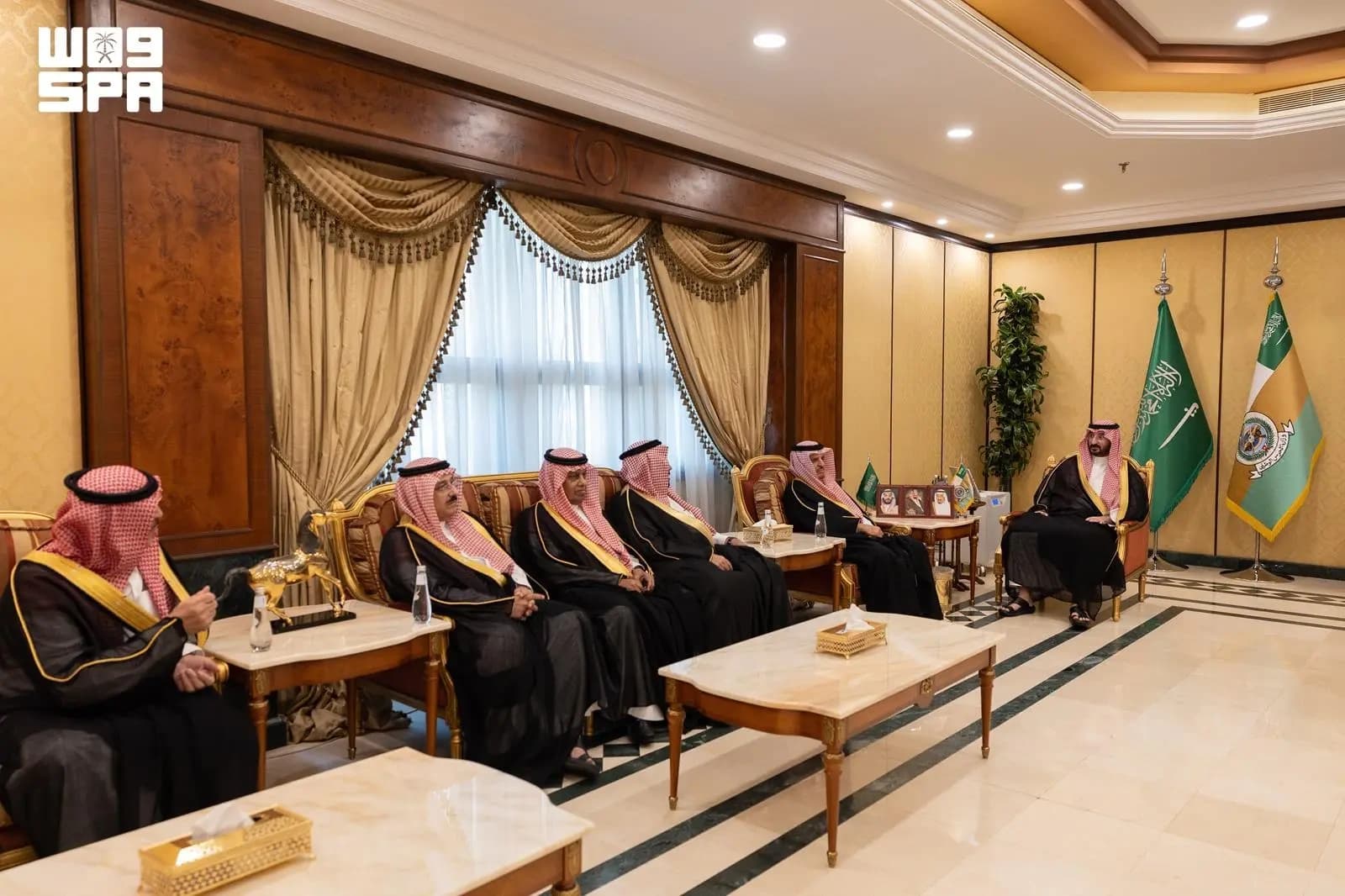 National Guard Minister Meets Western Commanders