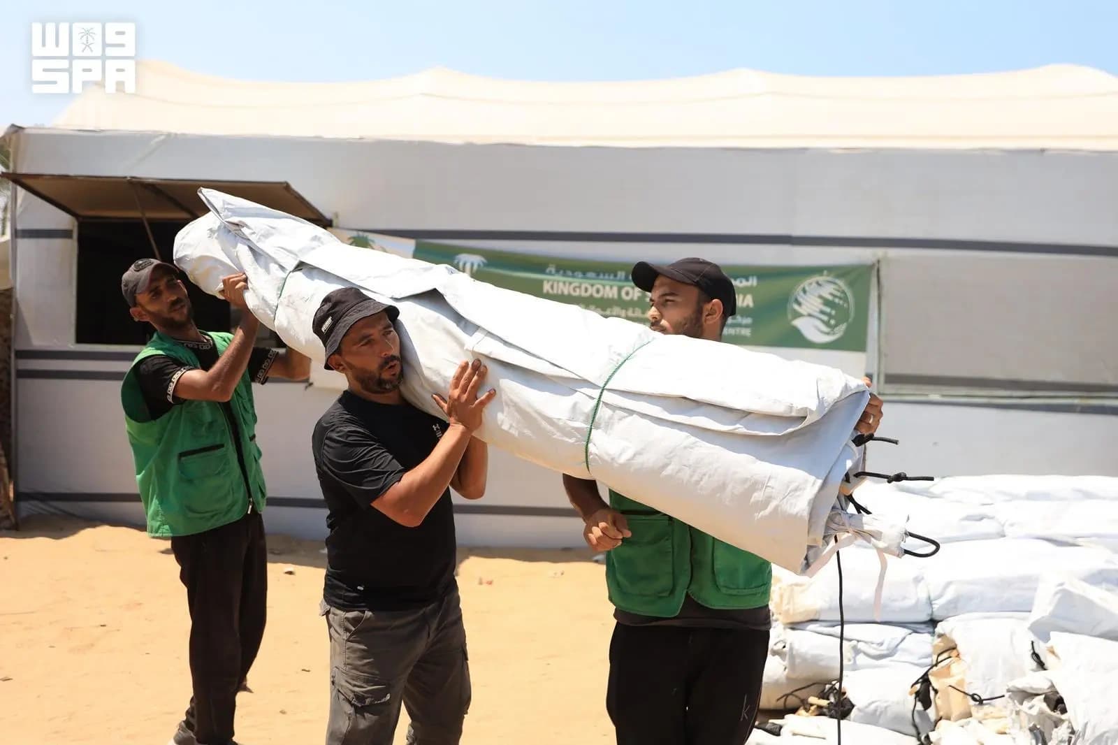 Sultan Relief Provides Aid to Gaza Families