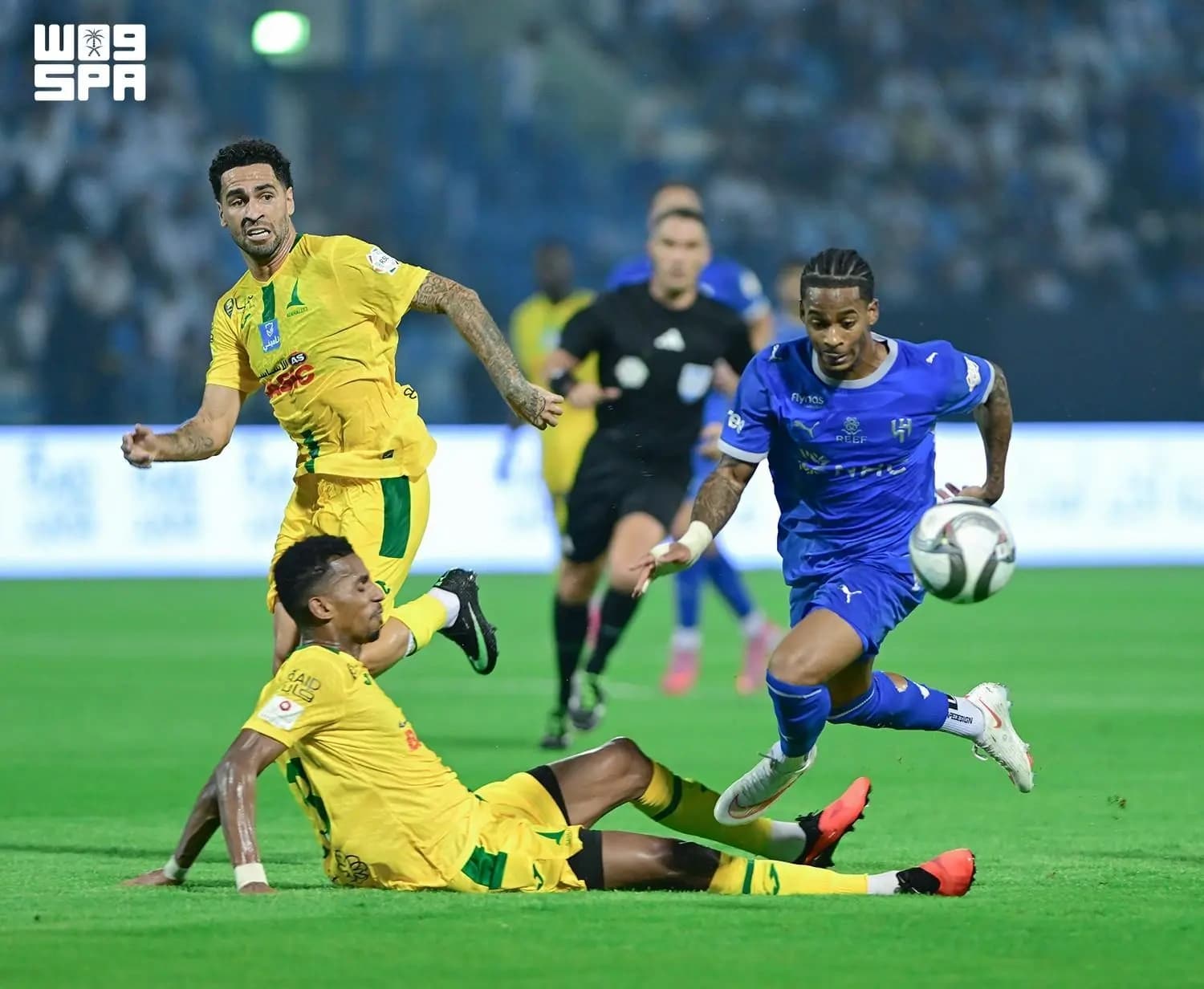 الهلال يفوز على الخليج بخماسية في الجولة 4