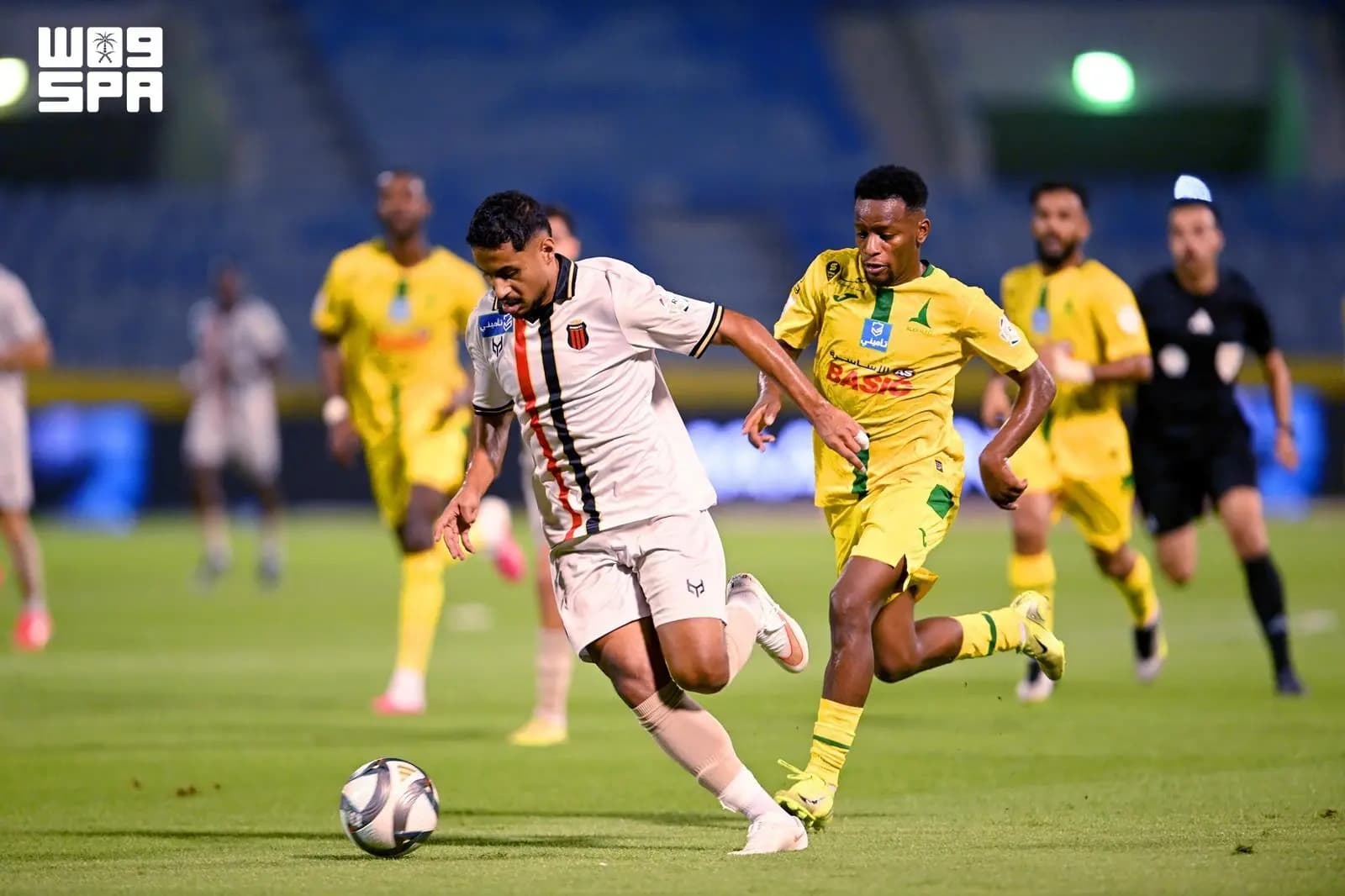 Al-Khaleej and Al-Riyadh Draw in Saudi League