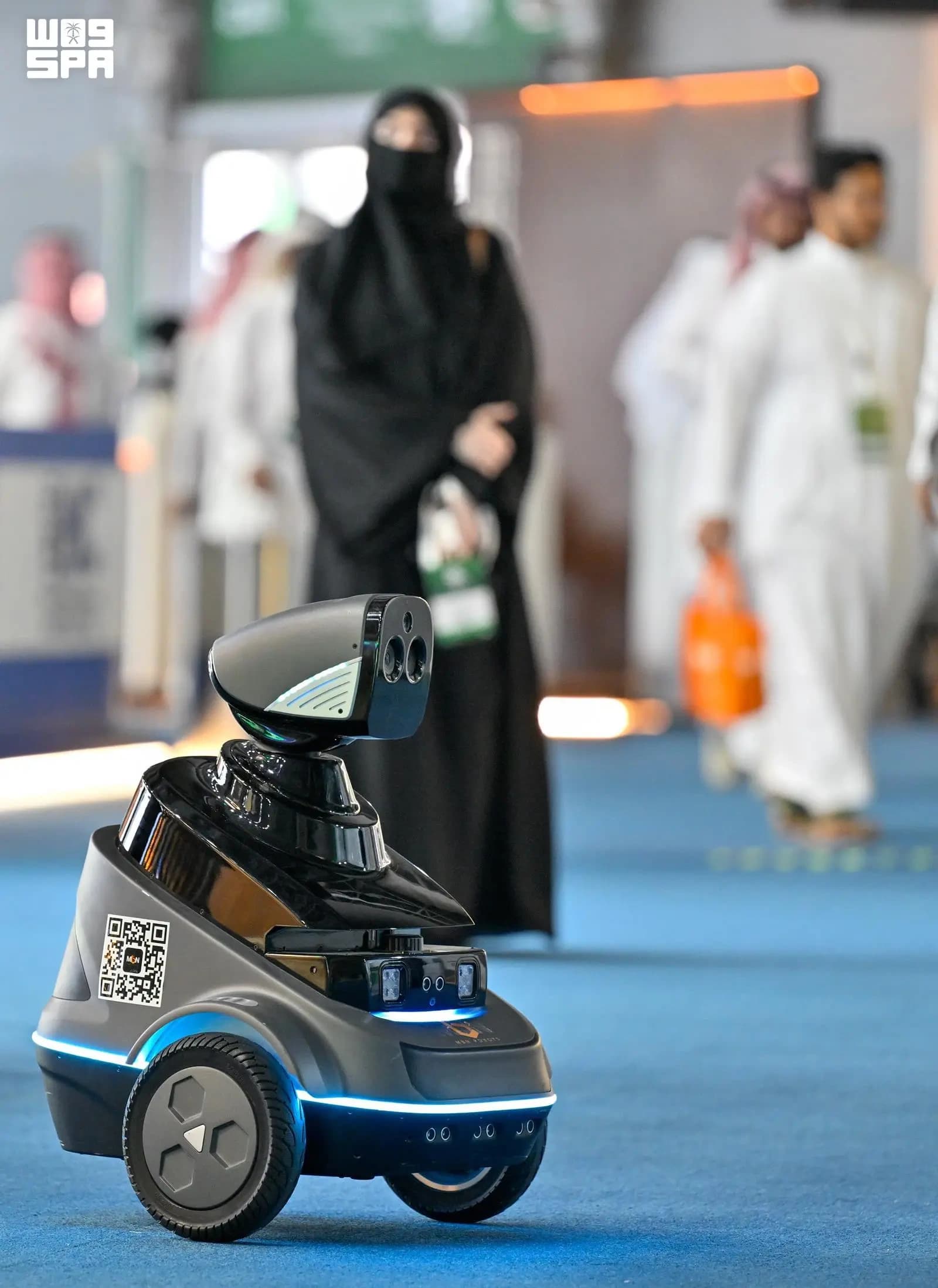 Robots Draw Visitors to Saudi Industry Forum