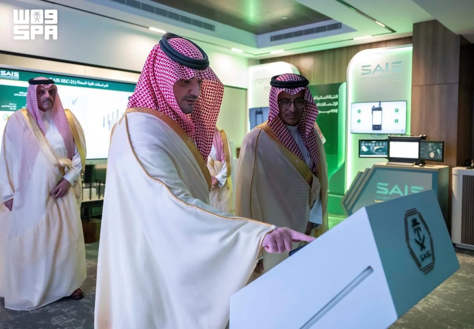 وزير الداخلية يطلق المنصة الموحدة ومركز أمن الصناعة