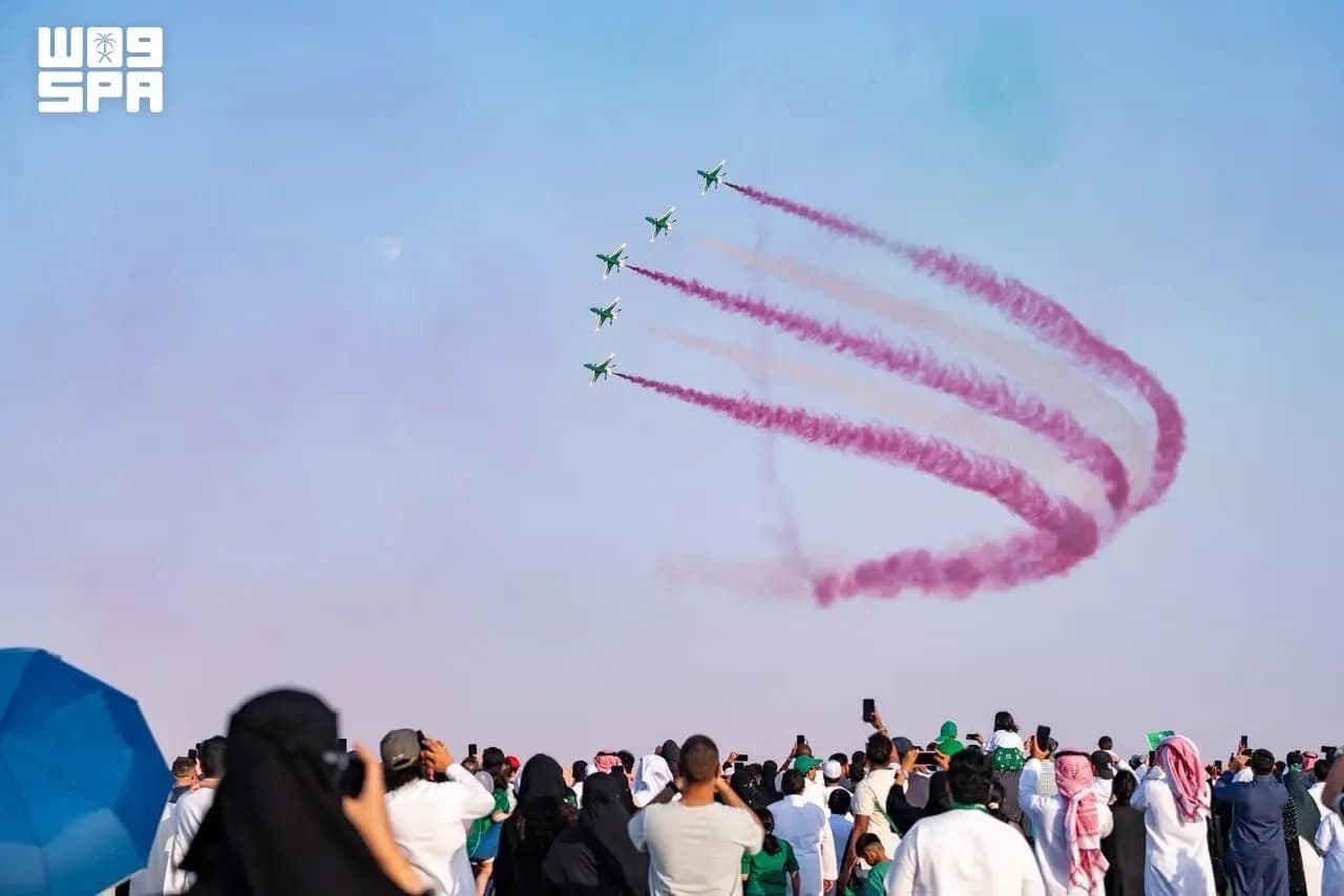 الرياض تحتفل باليوم الوطني بعروض عسكرية