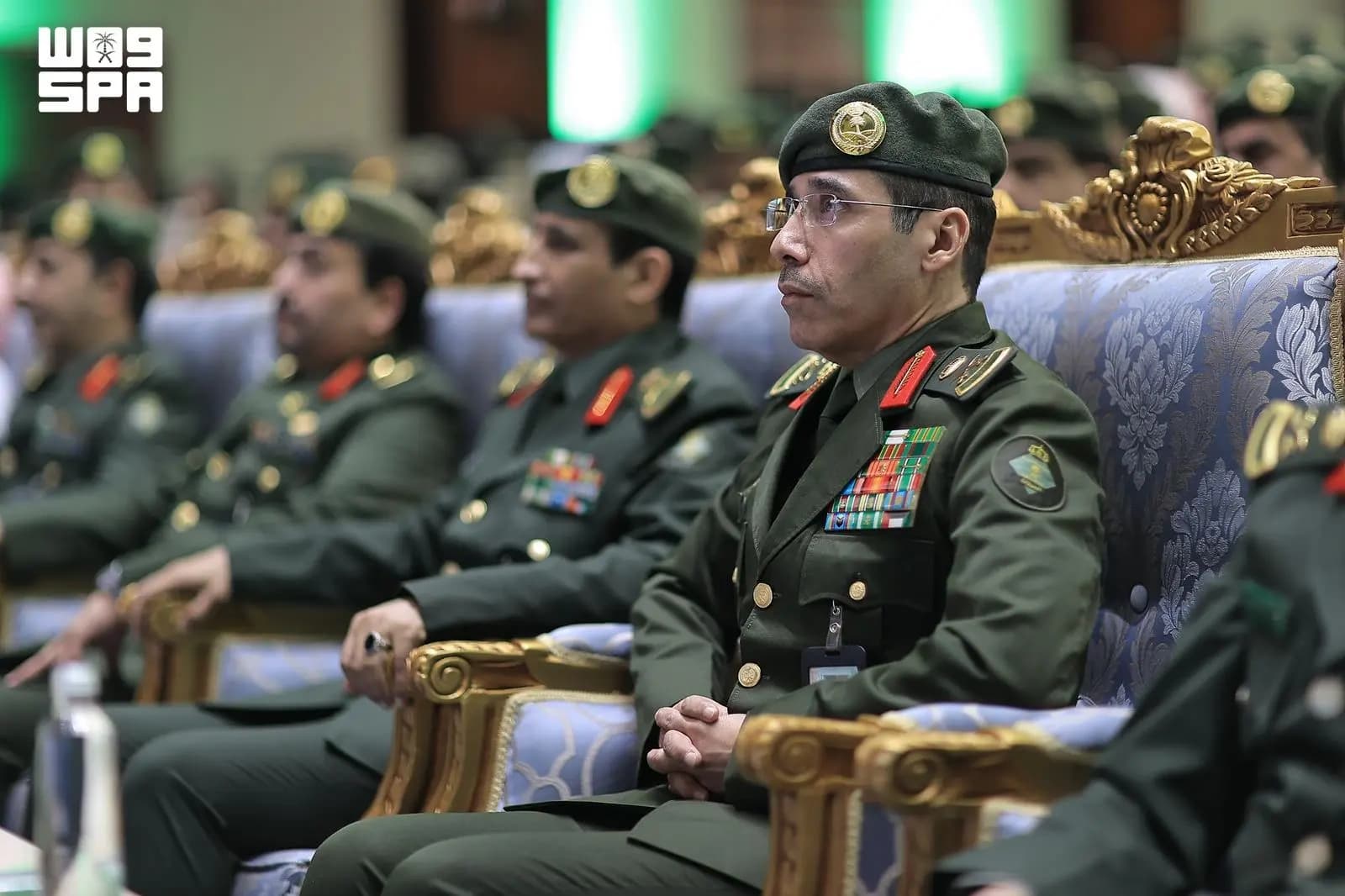 الجوازات تكرم اليوم الوطني السعودي