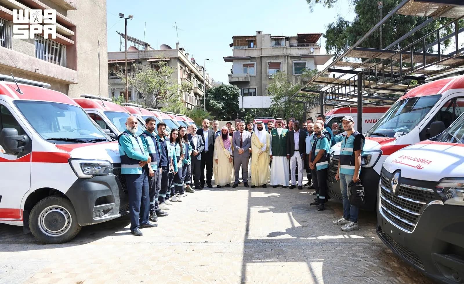 Salman Relief donates 10 ambulances to Syrian health minister