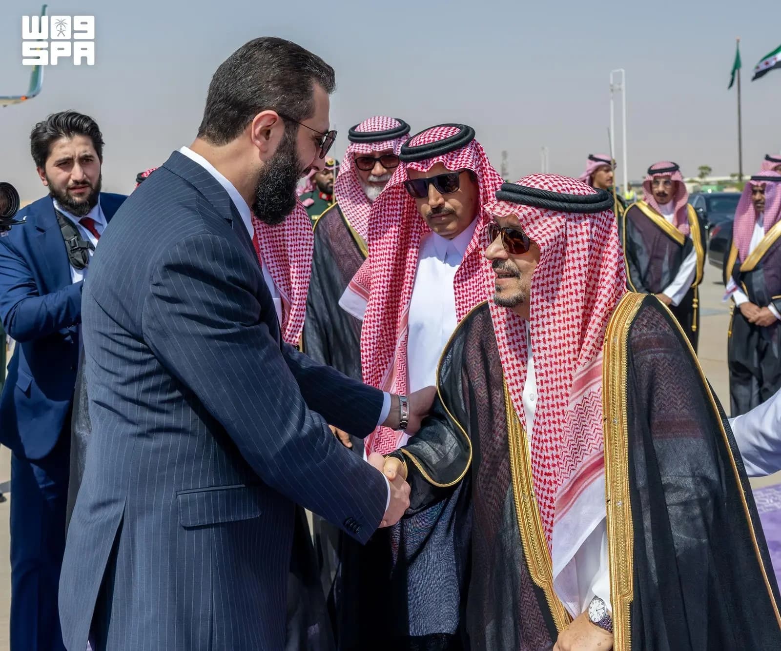 الرئيس السوري يصل الرياض برفقة فيصل بن بندر