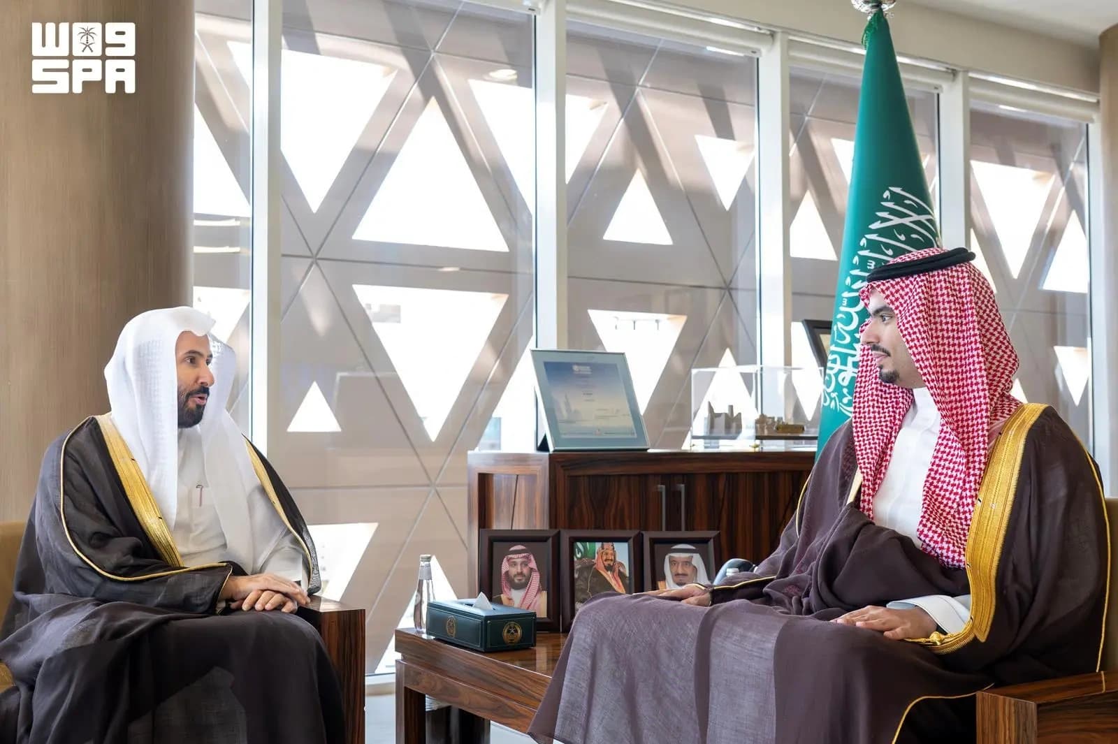 Rakan bin Salman Discusses Judicial Services with Justice Minister