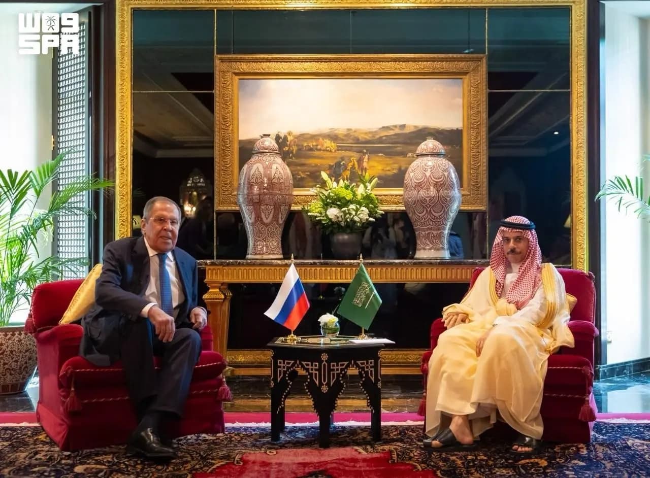 Prince Faisal discusses regional issues with Russian FM