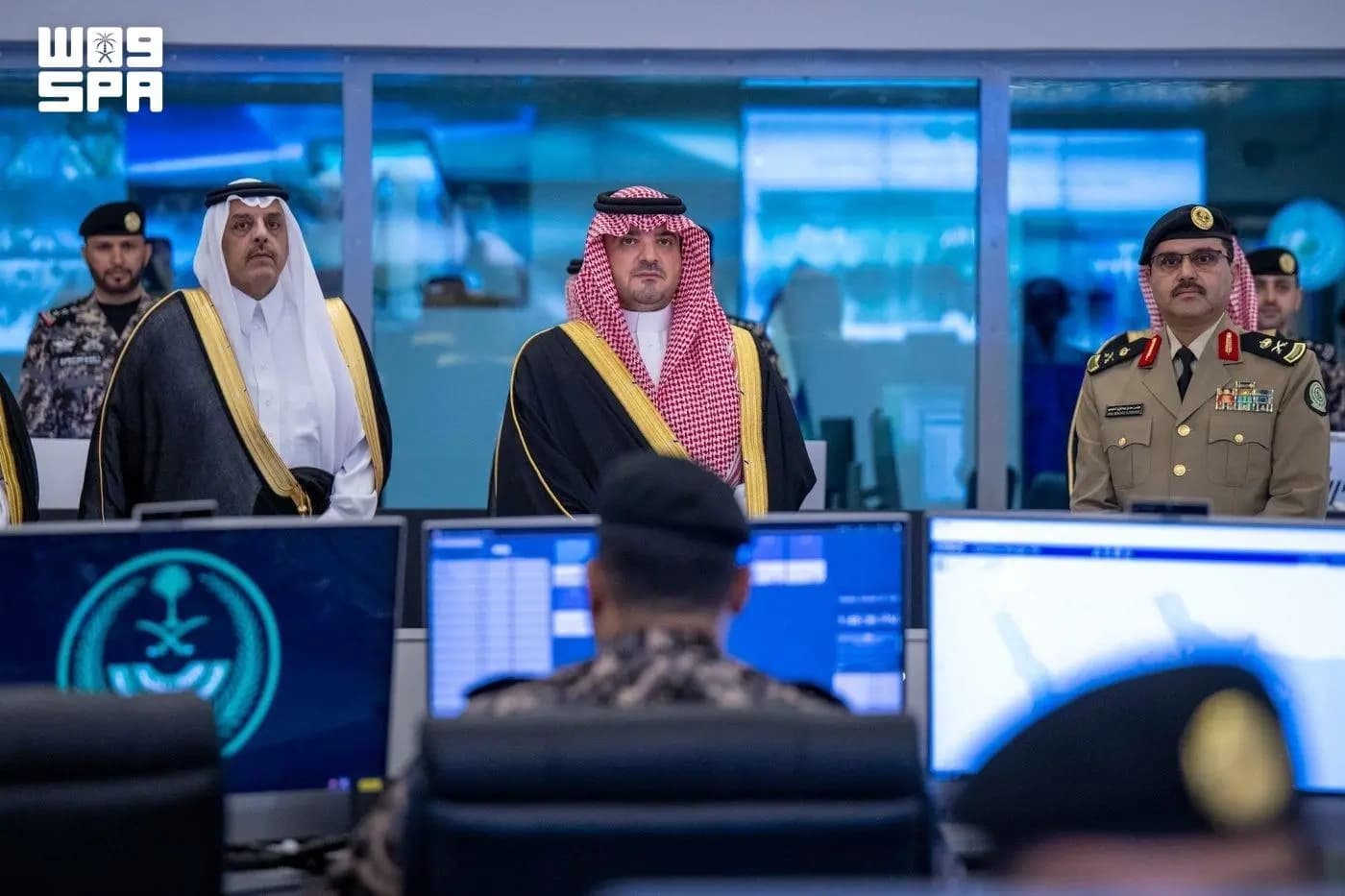 وزير الداخلية يطلع على جهود أمن المنشآت ويطلق منظومات التحكم والطائرات بدون طيار