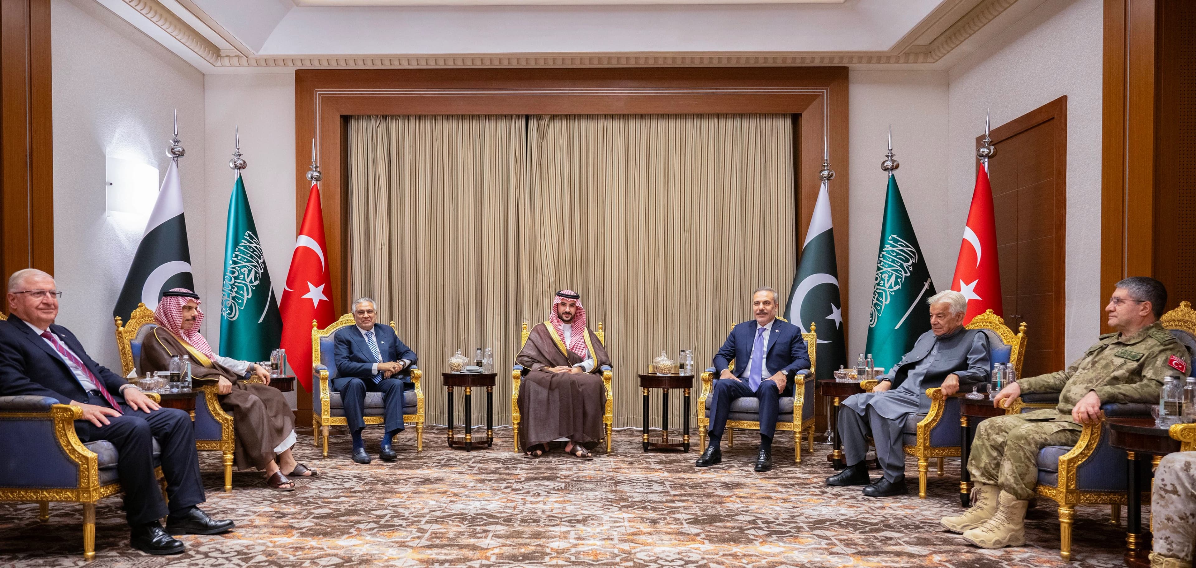 خالد بن سلمان: دول الحلف تتحد لمواجهة الاعتداءات على السعودية