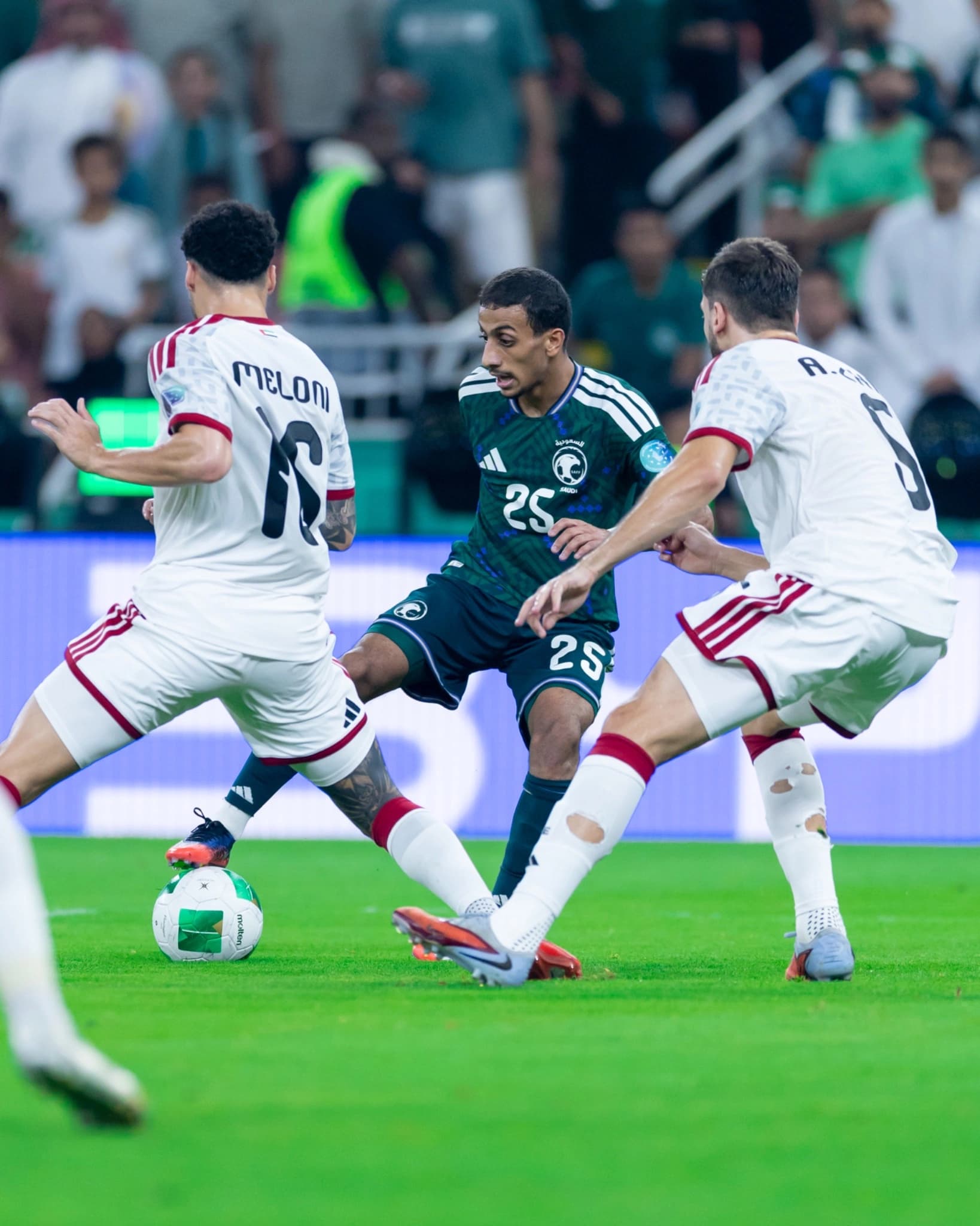 خليجي 27.. الأخضر يتقدم بهدفين على الإمارات