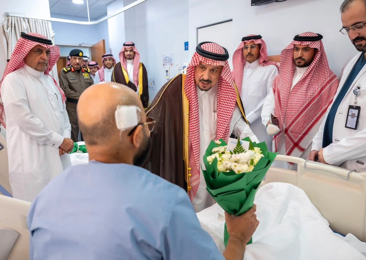Faisal bin Bandar reviews Houthi attack injuries