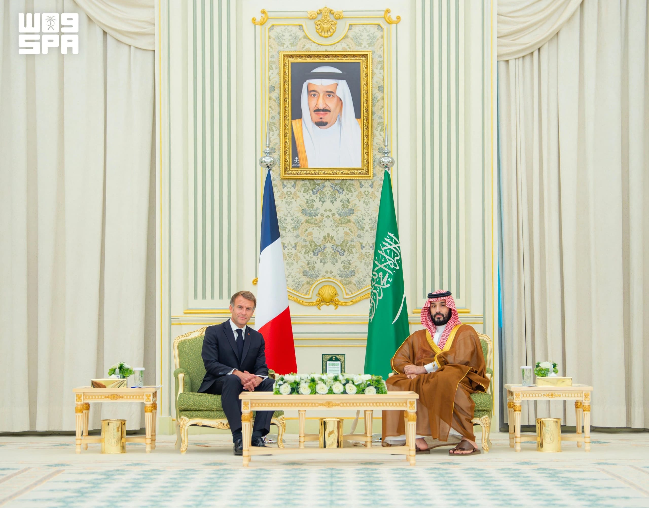 Crown Prince Meets French President Macron