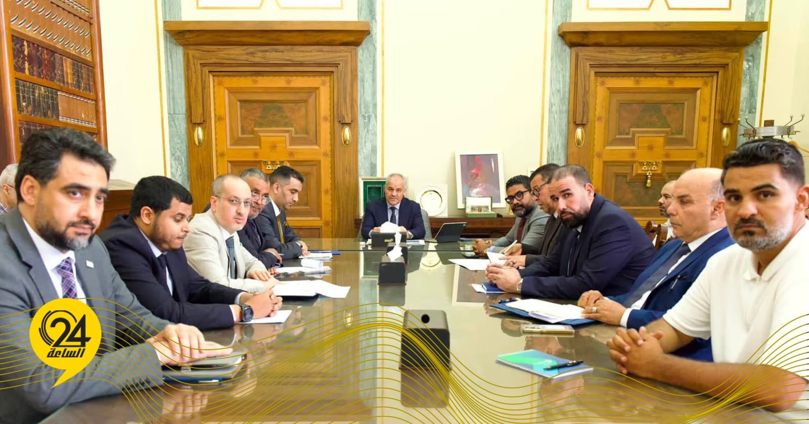 Governor Discusses Strategies to Improve Electronic Payment System Efficiency
