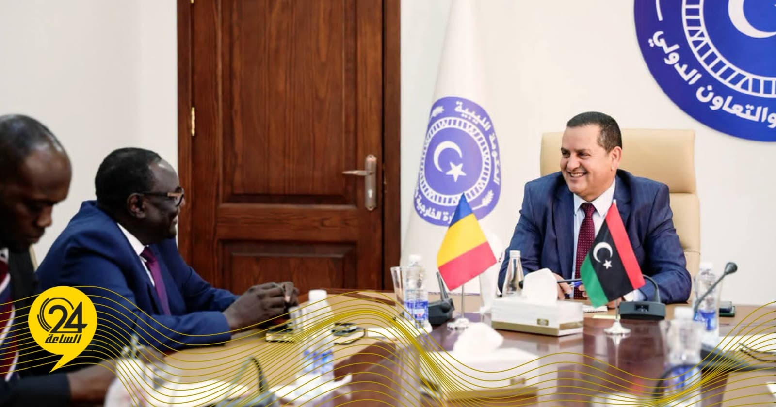 Al-Huwaij discusses border crossing reorganization and road network development with Chadian consul