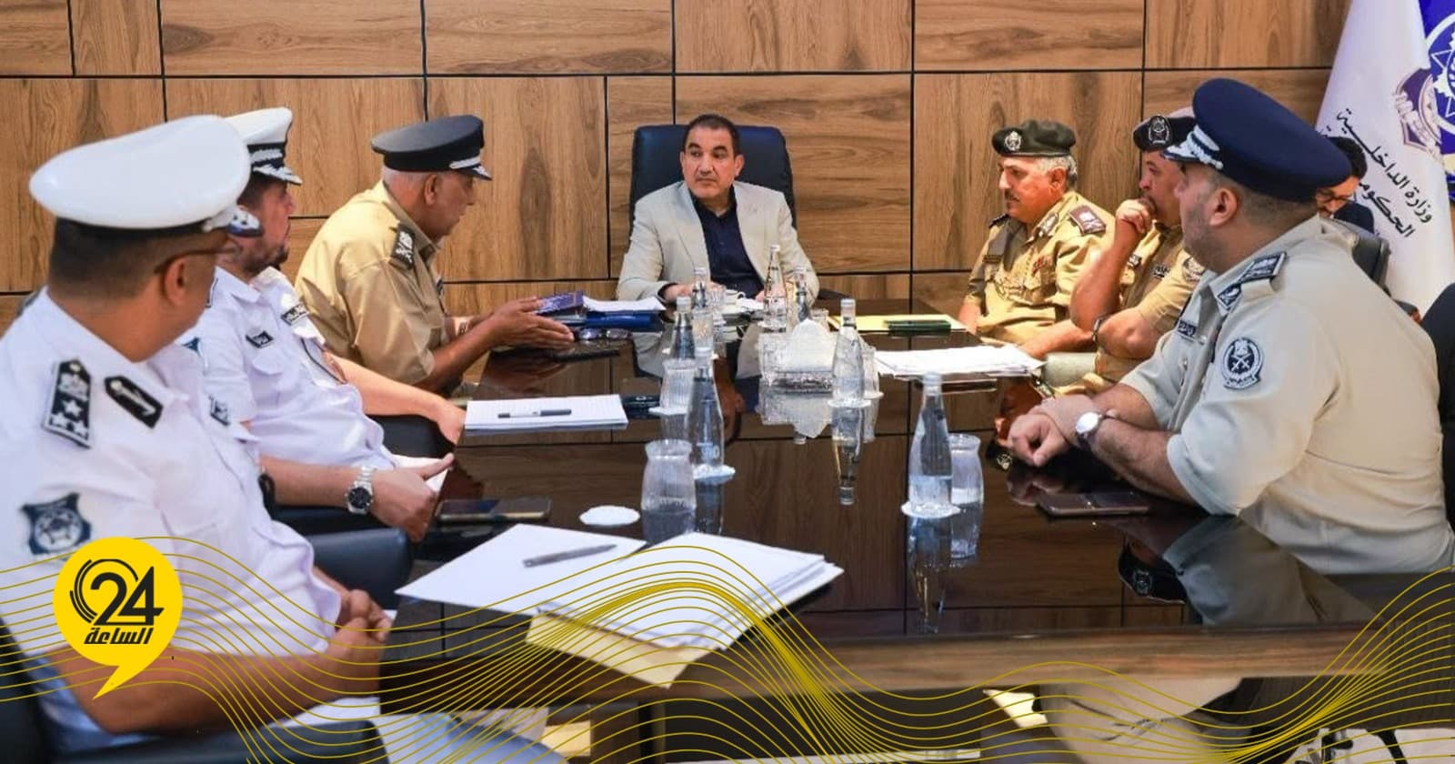 أبوزريبة يبحث تطوير إجراءات المنافذ وتنظيم حركة المسافرين