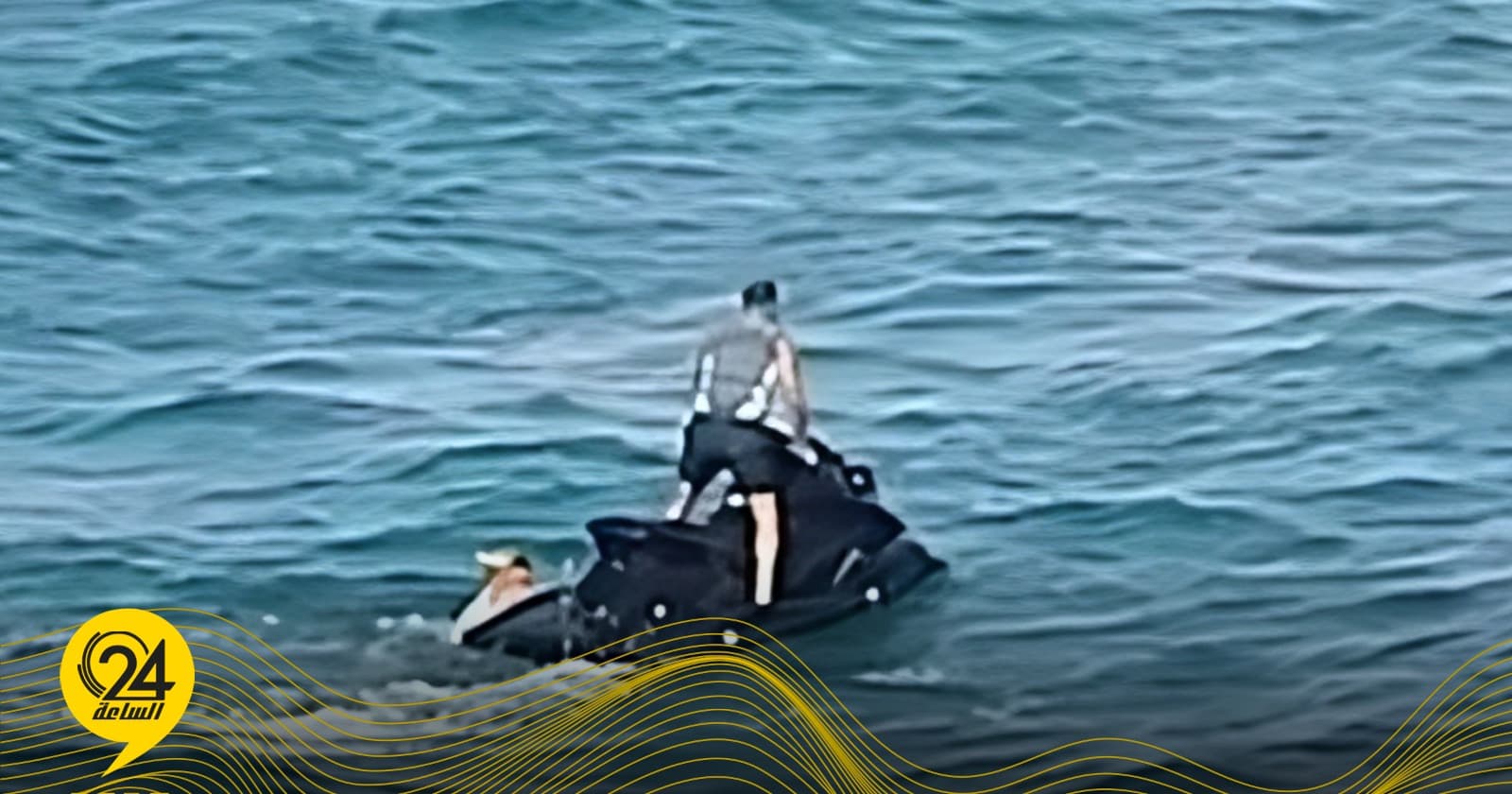 إنقاذ أب وطفلين وانتشال طفل من البحر في بنغازي