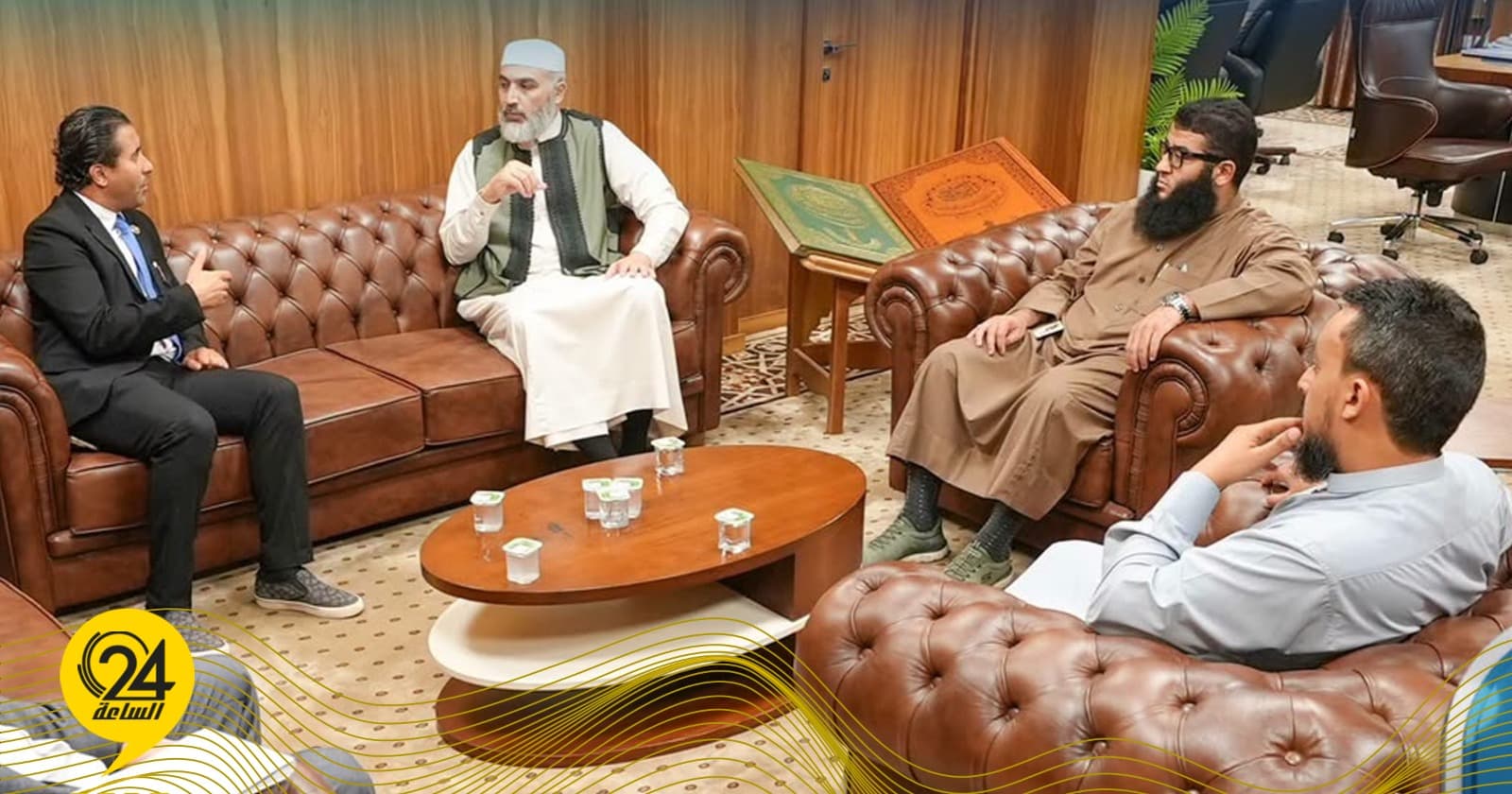 العباني ووزير الدبيبة يناقشان تطوير تطبيق شرعي