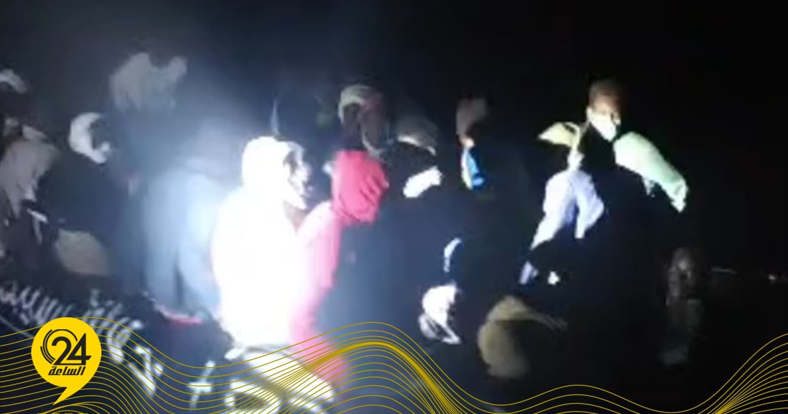 38 migrants rescued after boat engine failure