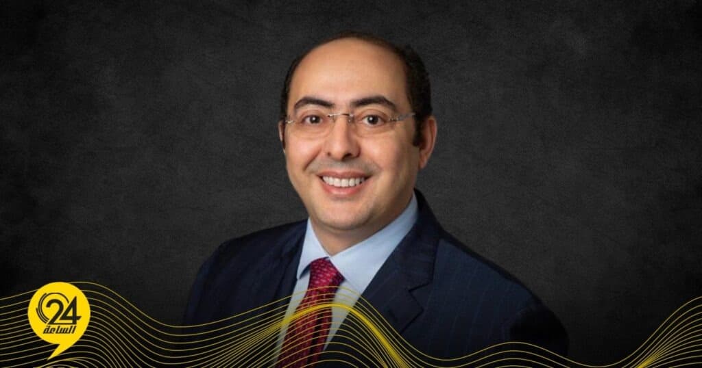 الشحومي ينتقد استبدال الدولار بالدينار