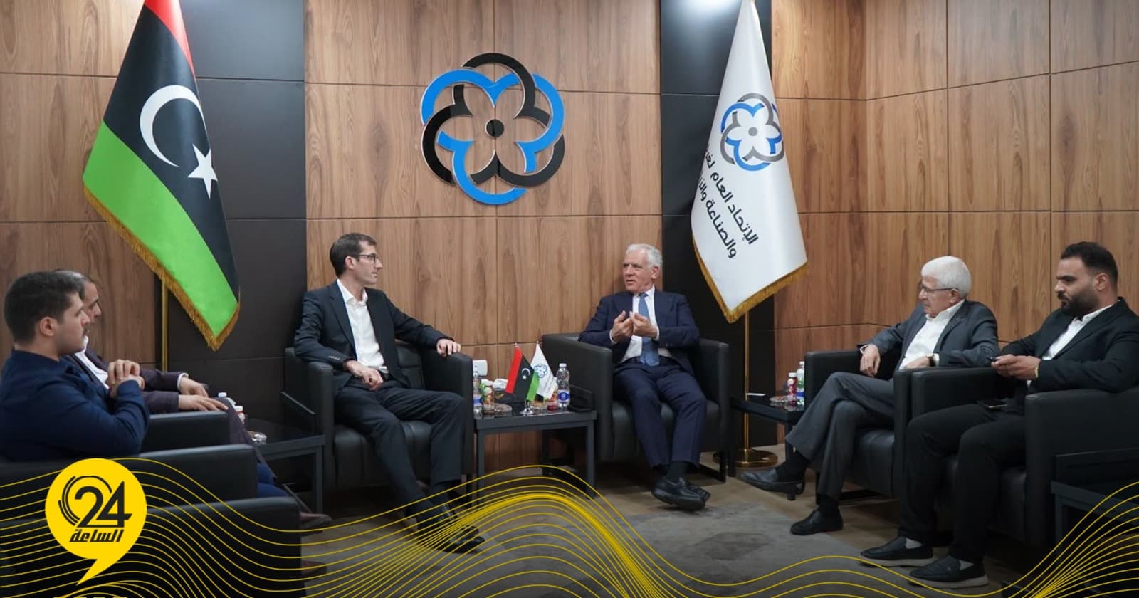 الرعيض يناقش مع توتال فرص التعاون