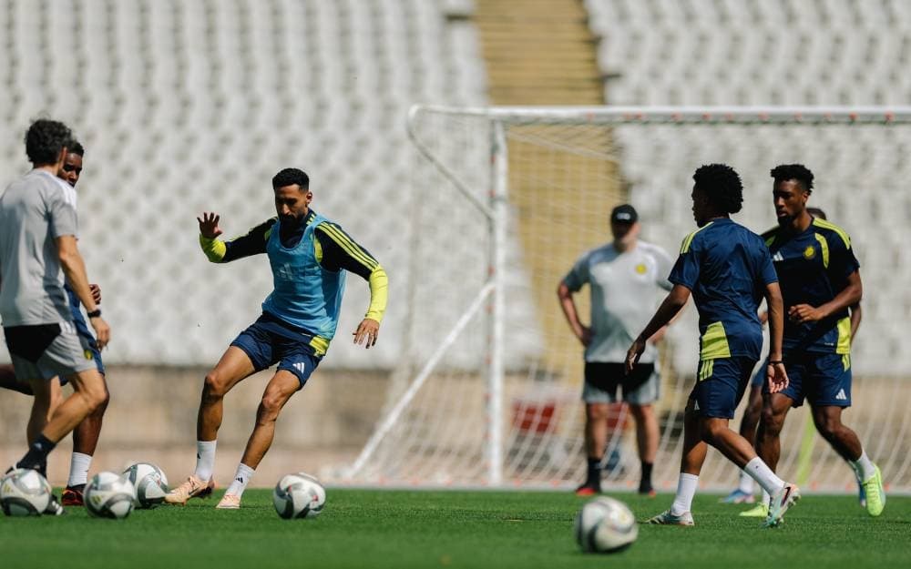 Al-Nasr holds two training sessions