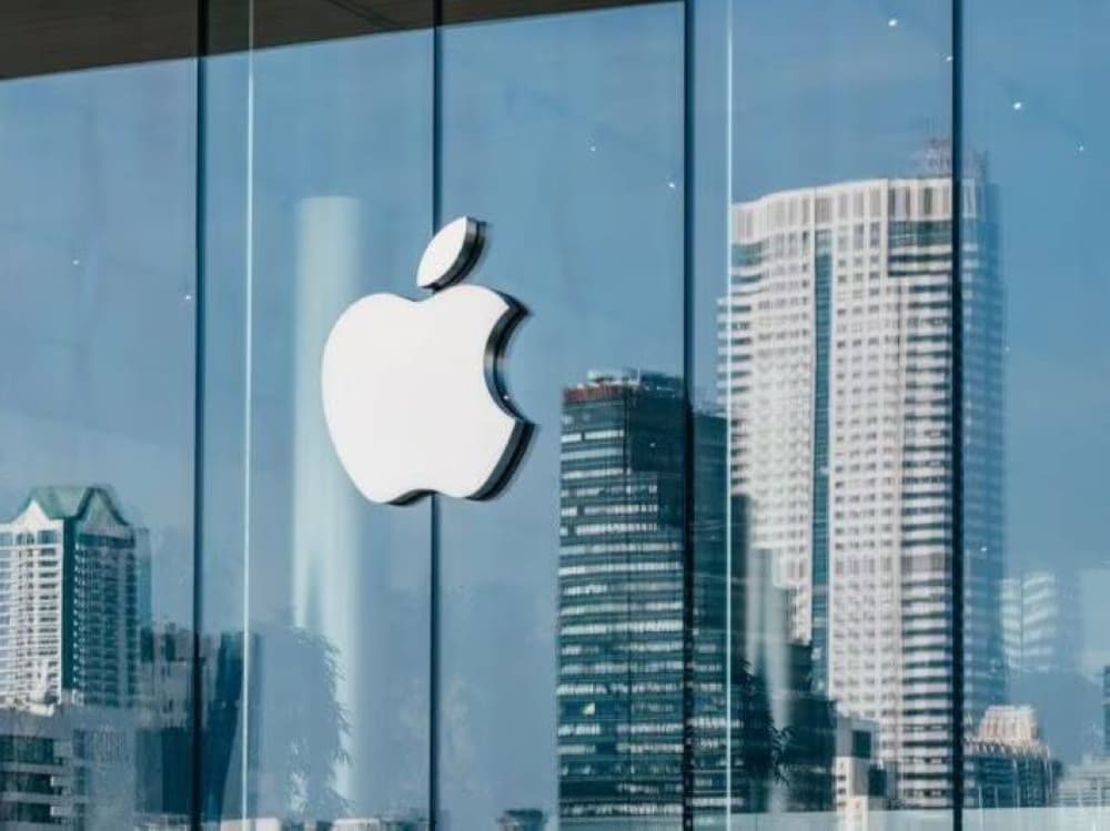 Apple restores Telegram after content removal