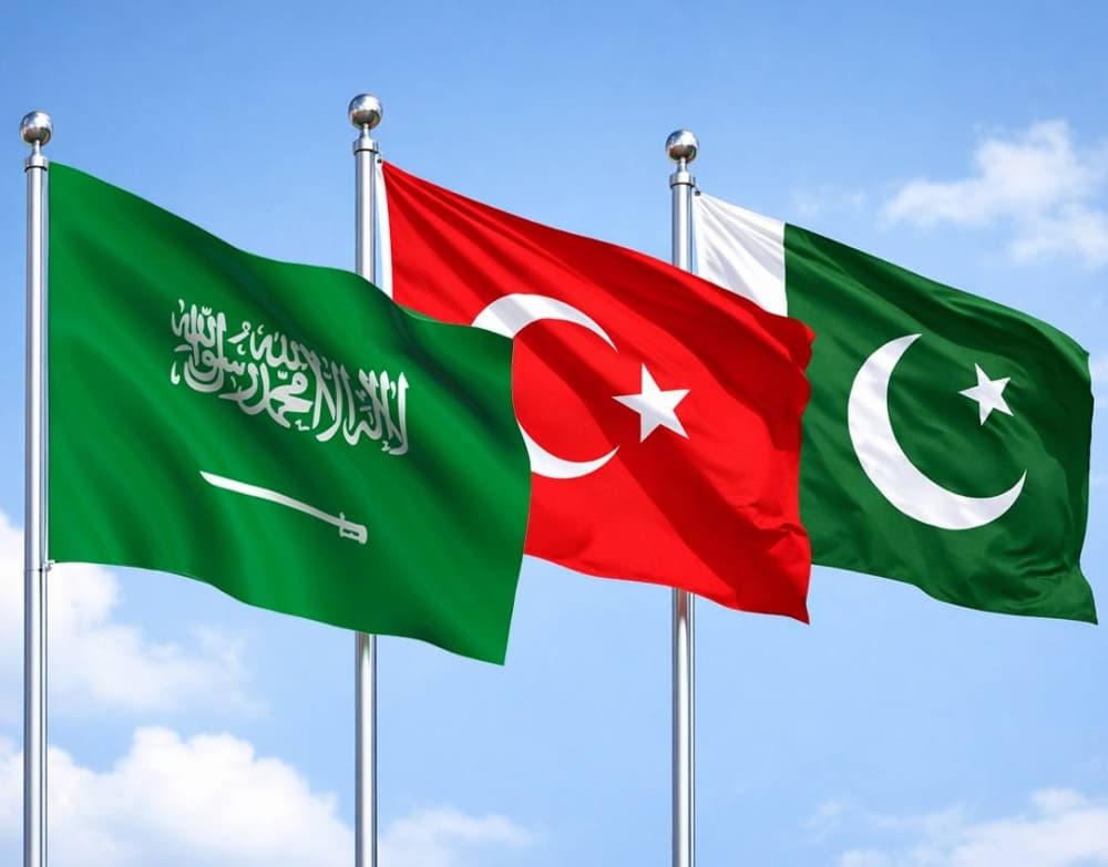 قمة مكة تتفق على دفاع مشترك بين السعودية وتركيا وباكستان
