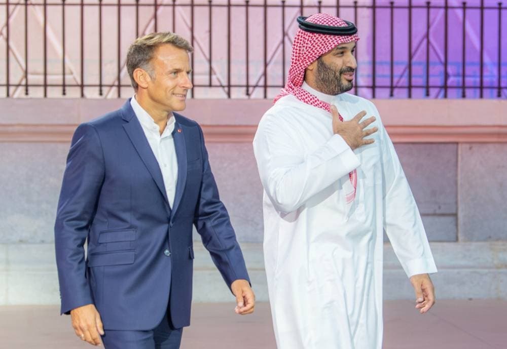 قمة باريس تبرز تعاون المملكة وفرنسا