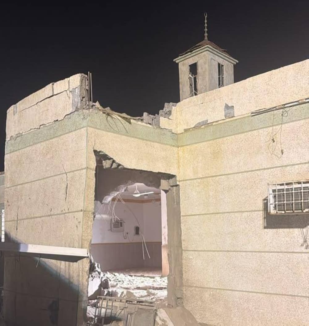 هجوم على مسجد جازان يفضح شعارات الحوثي