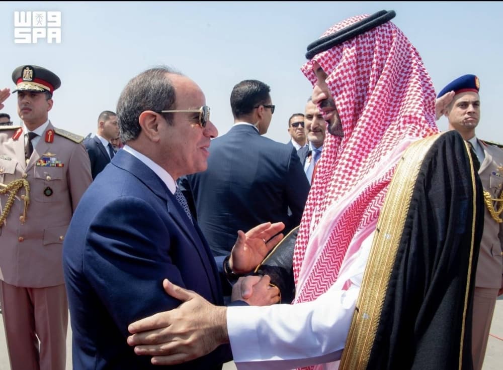 ولي العهد يصل للقاهرة برفقة الرئيس المصري