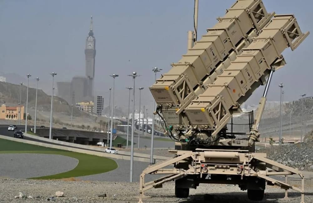 Houthi missiles strike Mecca demonstrating Tehran's claims