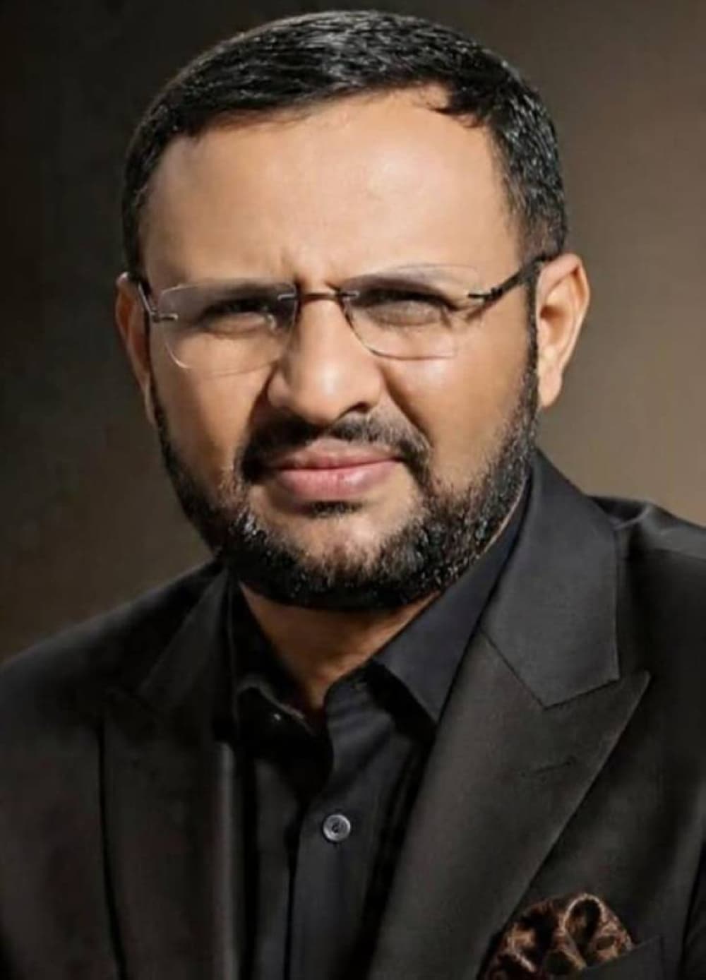 Houthi Leaders Bans Phones on Fronts