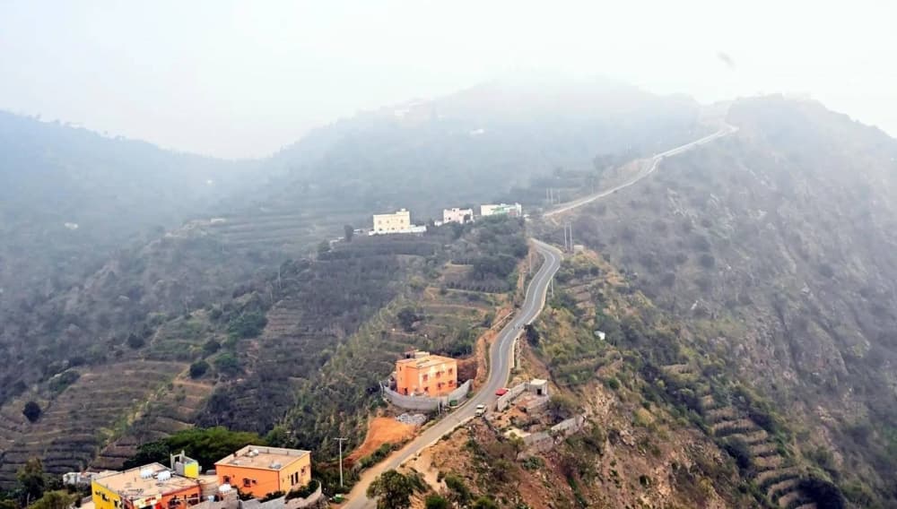 915 names of mountain landmarks