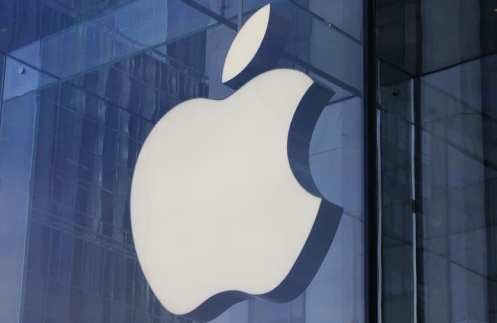 Apple تستعيد Vision Pro