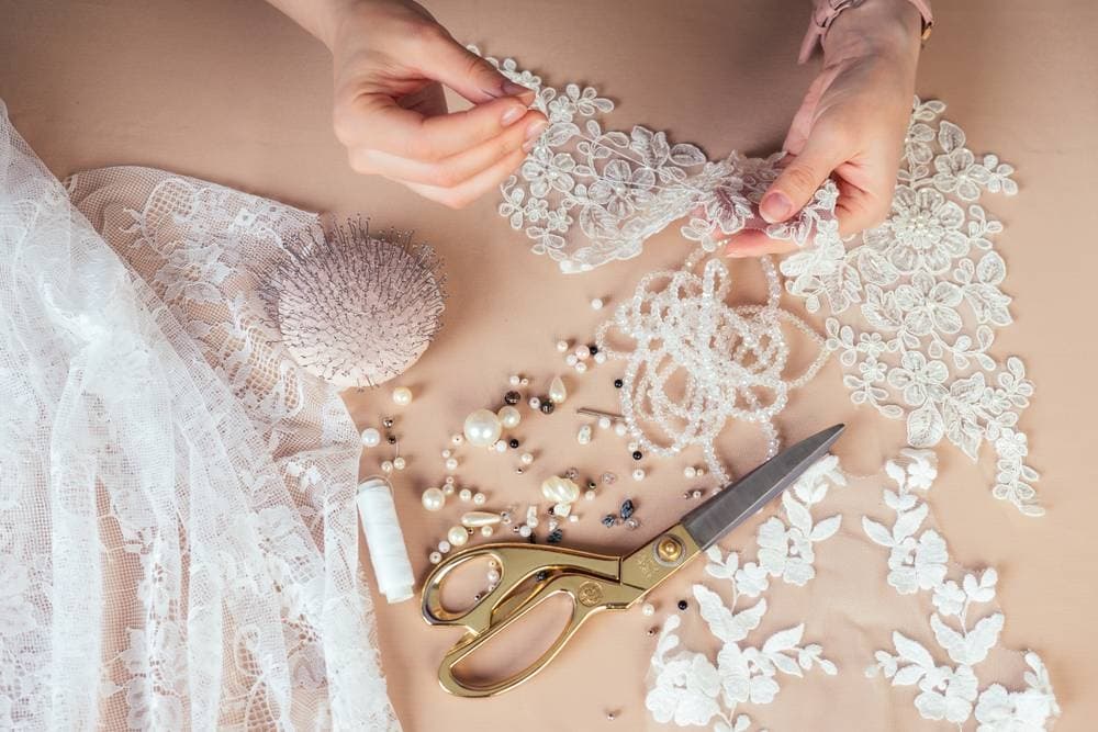 تأجير فساتين الزفاف يعوض التكاليف