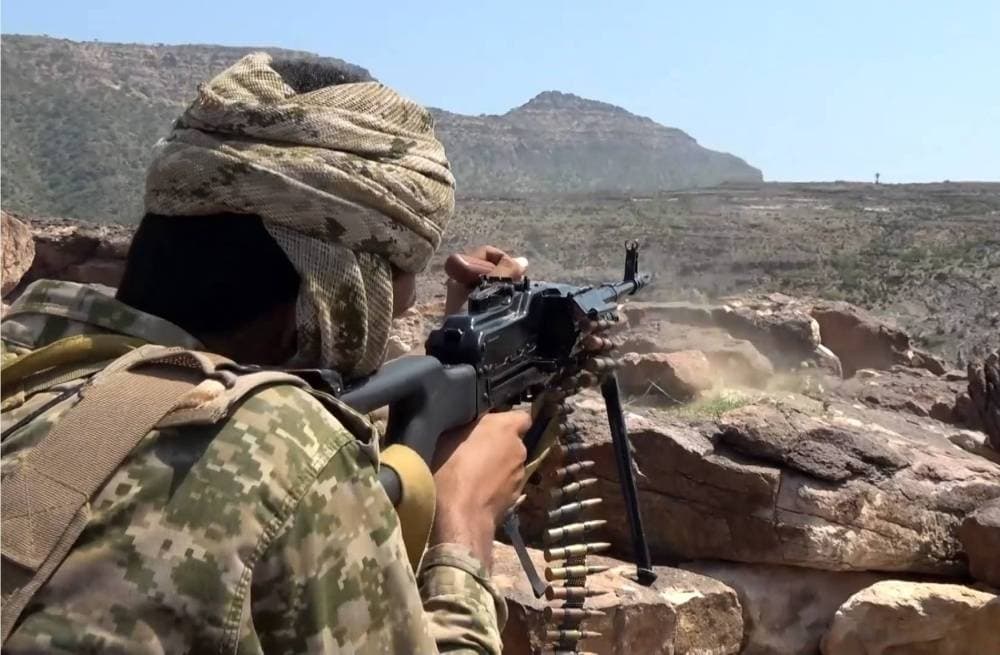 قصف التحالف يعطل تقدم الحوثيين في تعز