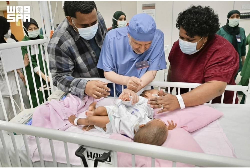 فصل التوأم الفيجي في الرياض