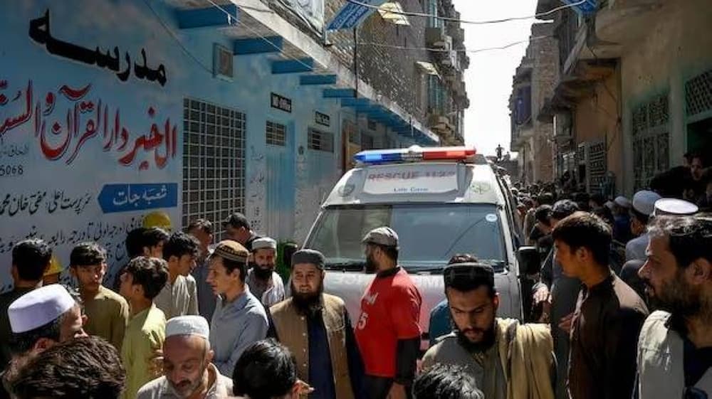 مدرسة تنهار وتوقع 35 قتيلًا في باكستان