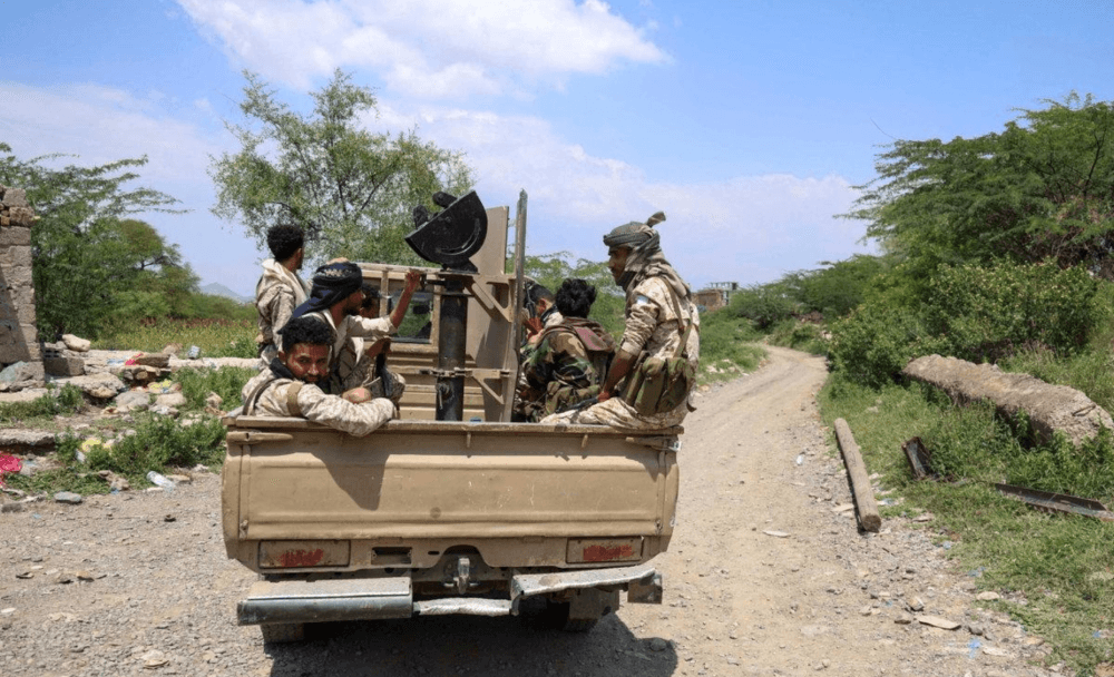 US reports: Houthis begin supply routes and flood barriers