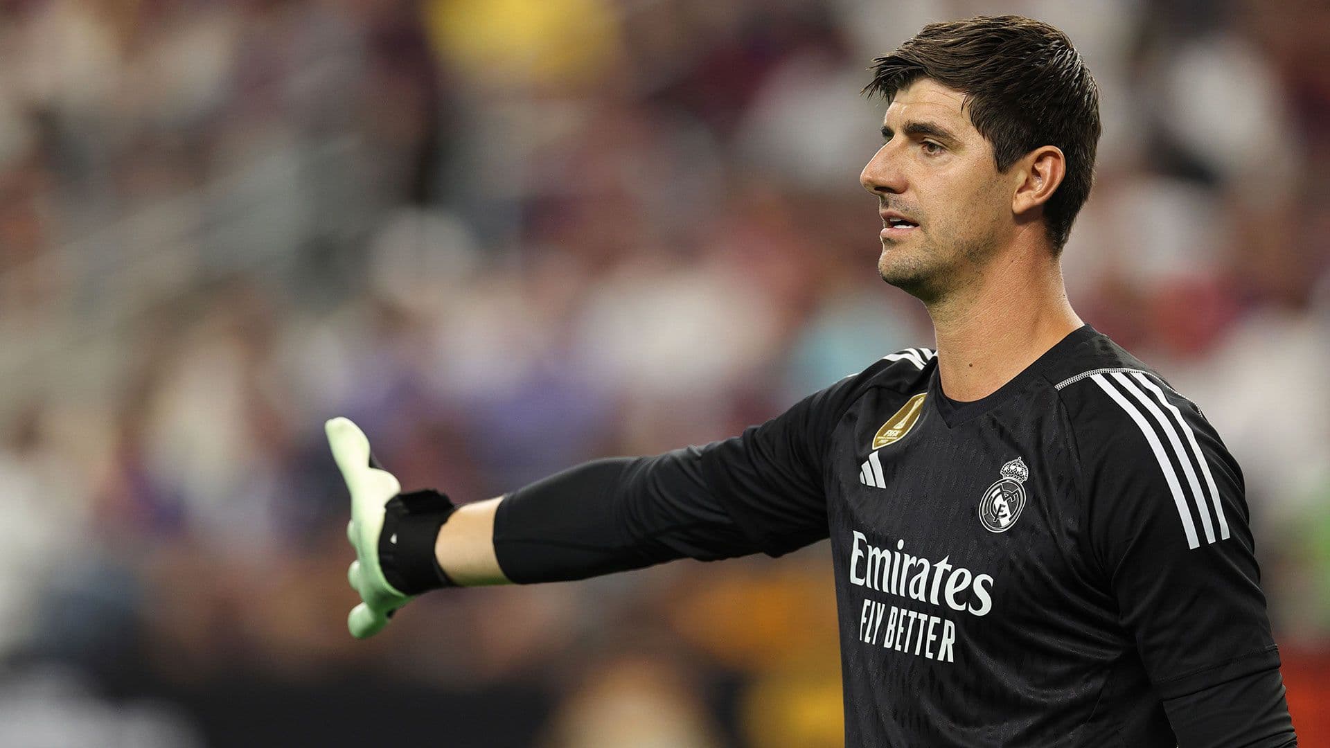 Real Madrid renews Courtois contract