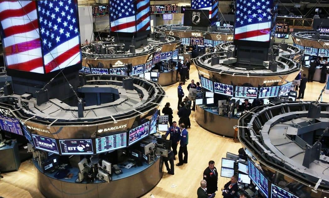 وول ستريت تتراجع مع تطورات الشرق الأوسط