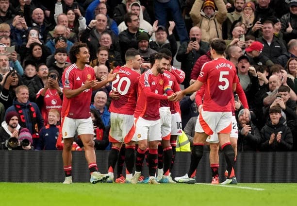 Manchester United follows Mateta at Palace