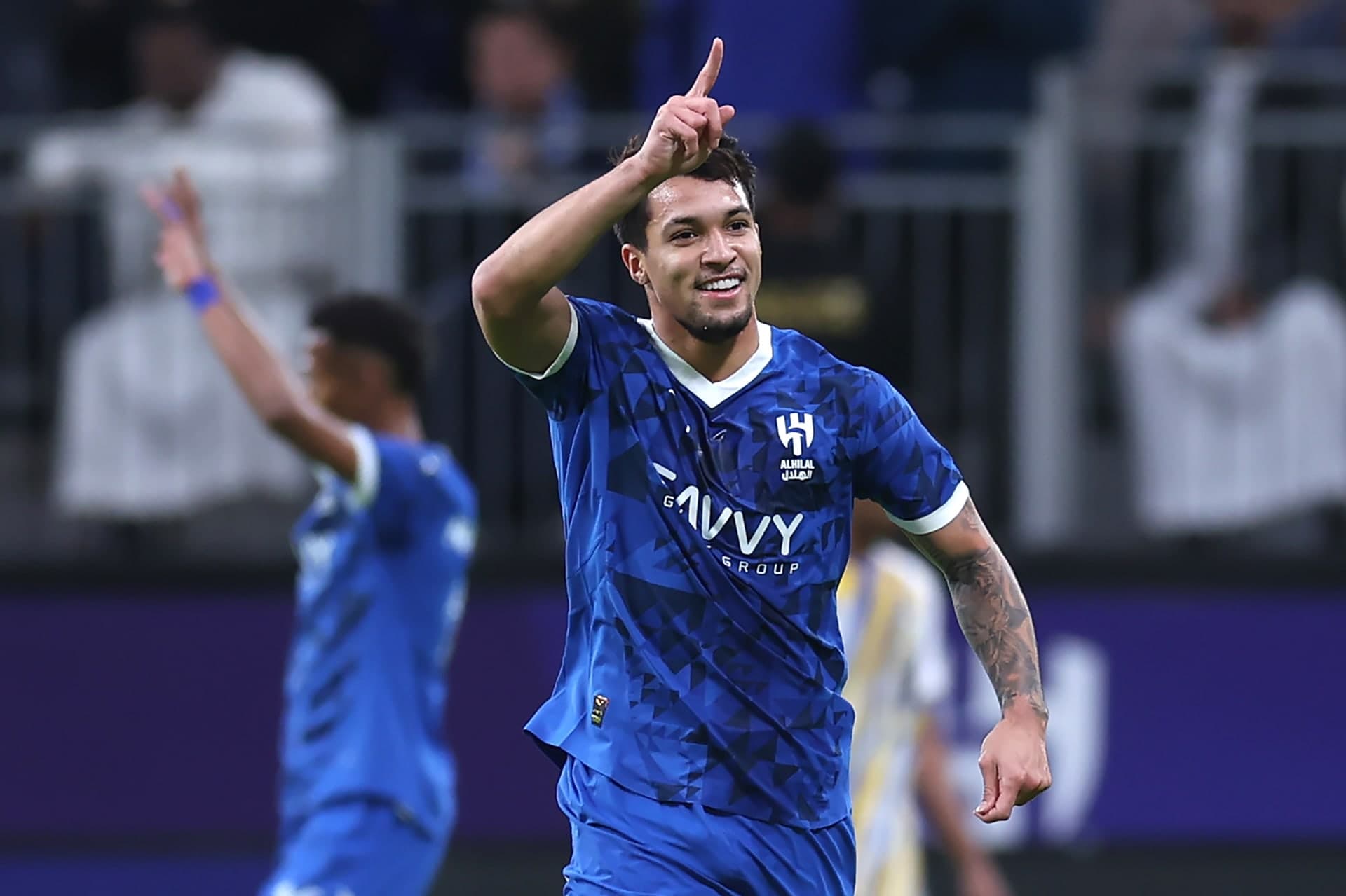 Al Hilal announces Leonardo's departure to Ajax