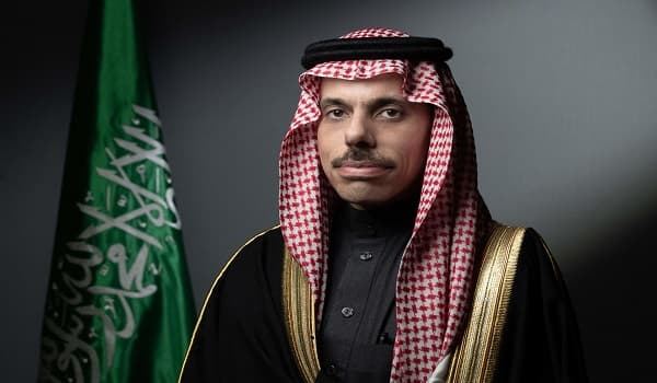 وزير الخارجية يتلقى اتصالات من قطر والأردن ومصر
