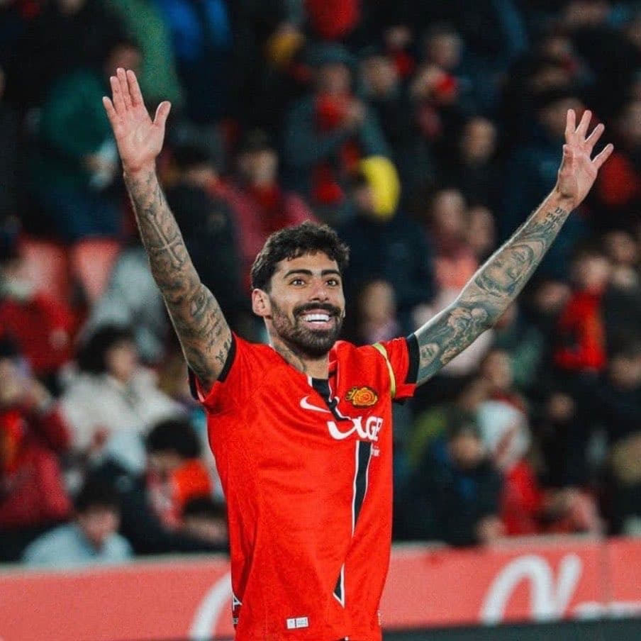 Mallorca signs Samu Costa