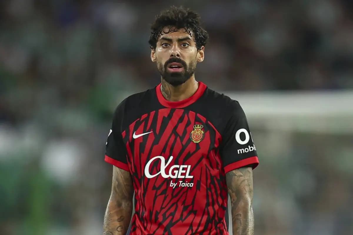 Al Nassr Resolves Financial Issues and Secures Costa Deal