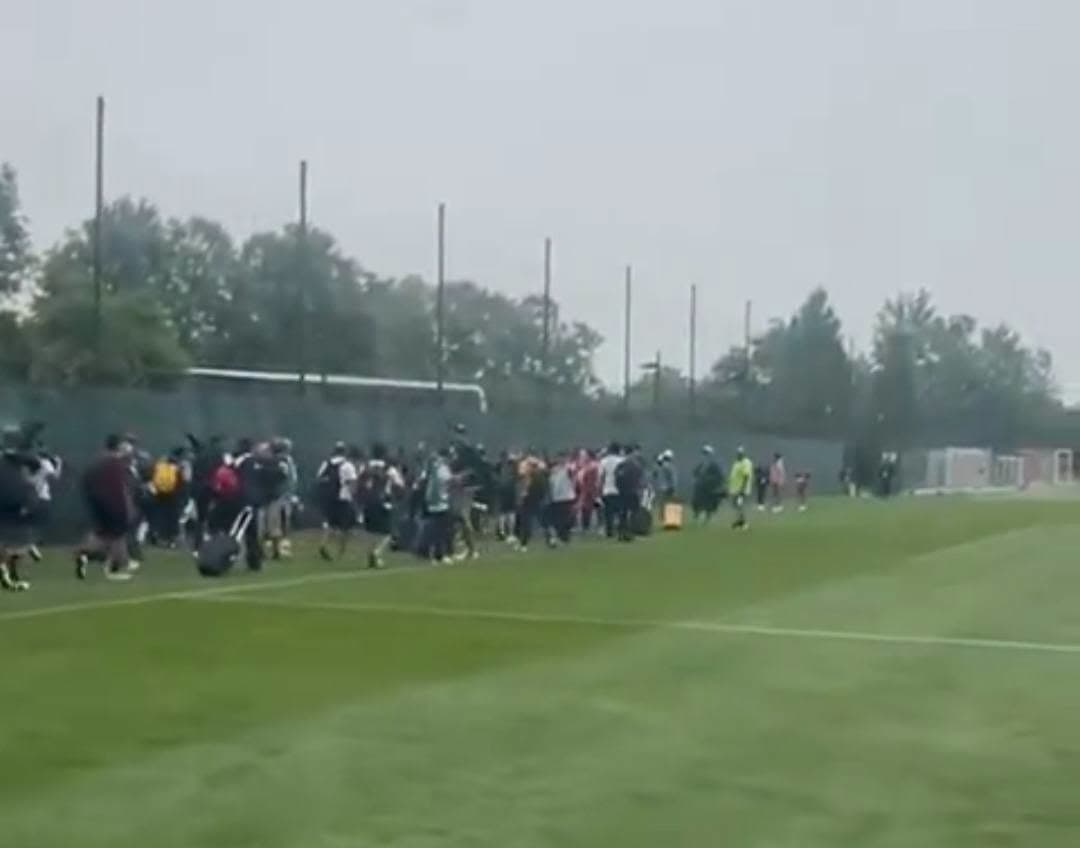 Spain's final training disrupted by storms