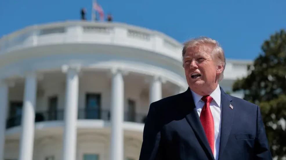 المحكمة العليا توافق على بناء قاعة البيت الأبيض