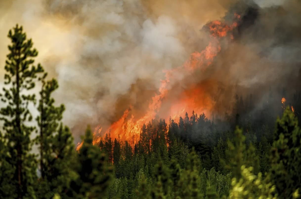 Wildfires Spread in Canada Amid Evacuations
